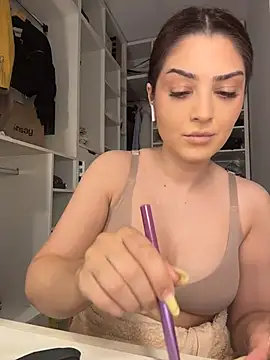 Lexi Storm online show from 06/12/26, 05:06