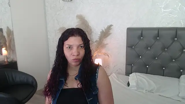 Serena Houstonn online show from 06/19/26, 11:03