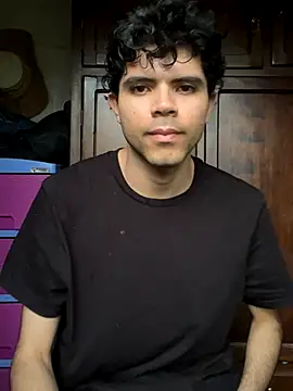 Axel-Mejia online show from 10/26/25, 09:42