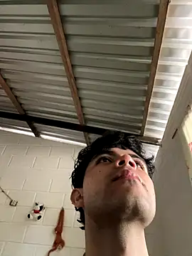 Axel-Mejia online show from 12/18/25, 07:09