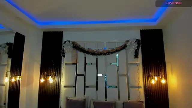  emma willliams  online show from 12/16/25, 01:38