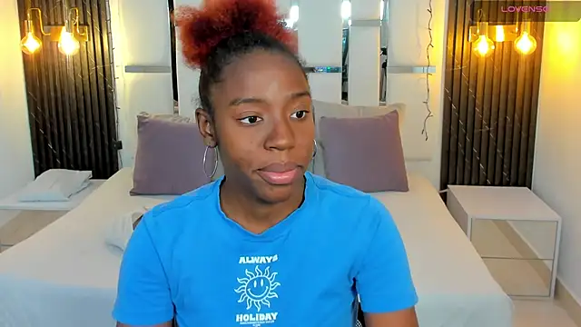  emma willliams  online show from 12/18/25, 01:39