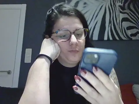 Snapshot of hottyFcup chatting on 12/18/25, 07:20 hottyFcup online show from 12/18/25, 07:20