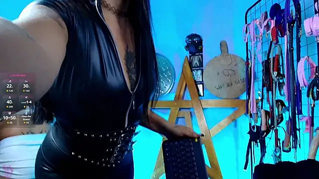 Snapshot of mrGeorgina_clhoe_bdsm chatting on 09/10/25, 08:20 mrGeorgina clhoe bdsm online show from 09/10/25, 08:20