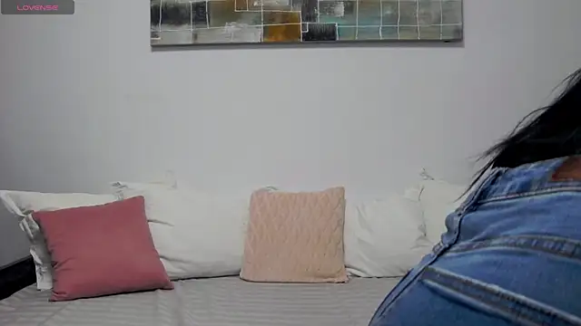 LadyLiia online show from 12/10/24, 11:00