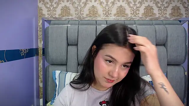 Snapshot of ValentinaMillers_ chatting on 10/01/25, 09:48 ValentinaMillers online show from 10/01/25, 09:48