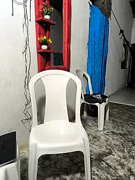 giannis090 online show from 10/04/25, 05:27