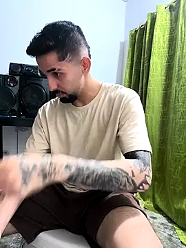 giannis090 online show from 10/12/25, 08:02