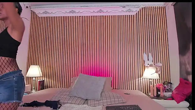 Snapshot of keeyla_stone chatting on 01/08/26, 07:10 keeyla stone online show from 01/08/26, 07:10