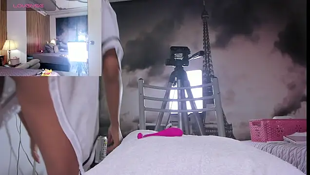 Snapshot of keeyla_stone chatting on 02/25/26, 11:47 keeyla stone online show from 02/25/26, 11:47