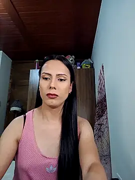 Snapshot of grecia_live69 chatting on 10/10/25, 01:04 grecia live69 online show from 10/10/25, 01:04