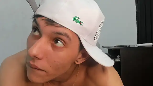 ZafiroAndFlynn online show from 02/24/26, 03:48