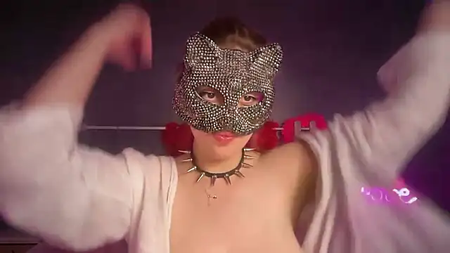 Snapshot of Lunahadidd chatting on 02/28/26, 07:15 Lunahadidd online show from 02/28/26, 07:15