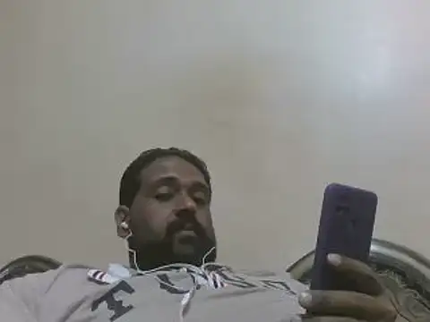 elpoop7305 online show from 11/09/25, 10:57