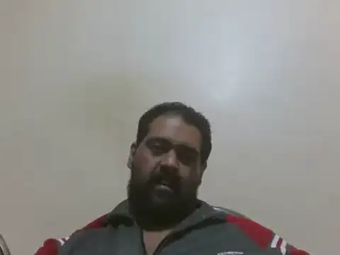 Snapshot of elpoop7305 chatting on 12/22/25, 08:28 elpoop7305 online show from 12/22/25, 08:28