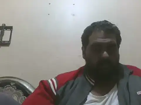 Snapshot of elpoop7305 chatting on 01/19/26, 01:59 elpoop7305 online show from 01/19/26, 01:59