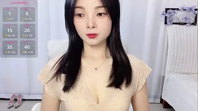 Snapshot of Tangbao-Baby chatting on 06/12/26, 11:53 Tangbao-Baby online show from 06/12/26, 11:53