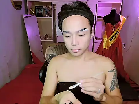 YourNikkieXxx online show from 10/26/25, 06:41