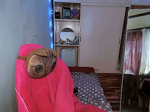 YourNikkieXxx online show from 12/16/25, 11:43