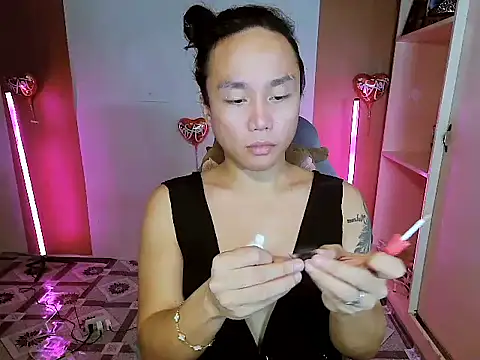 Snapshot of YourNikkieXxx chatting on 02/06/26, 10:24 YourNikkieXxx online show from 02/06/26, 10:24