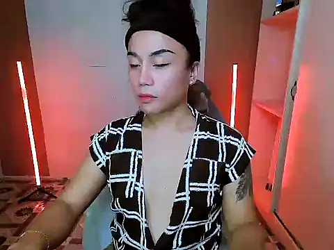 Snapshot of YourNikkieXxx chatting on 03/27/26, 12:05 YourNikkieXxx online show from 03/27/26, 12:05