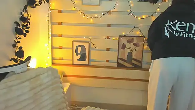 Aurora Loveu online show from 02/05/26, 08:46