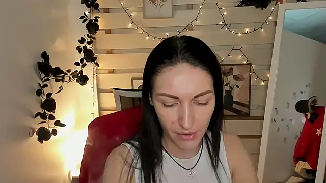 Snapshot of Aurora_Loveu chatting on 02/13/26, 10:28 Aurora Loveu online show from 02/13/26, 10:28