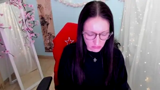 Snapshot of Aurora_Loveu chatting on 04/05/26, 10:40 Aurora Loveu online show from 04/05/26, 10:40