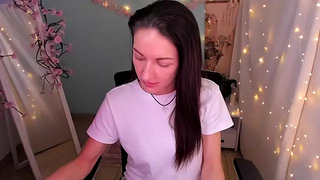 Aurora Loveu online show from 05/21/26, 07:37