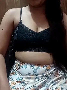 Snapshot of Malikaa-baby5 chatting on 11/04/25, 06:18 Malikaa-baby5 online show from 11/04/25, 06:18