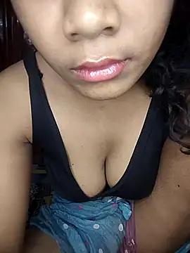 Snapshot of kiron204279 chatting on 10/30/25, 06:37 kiron204279 online show from 10/30/25, 06:37