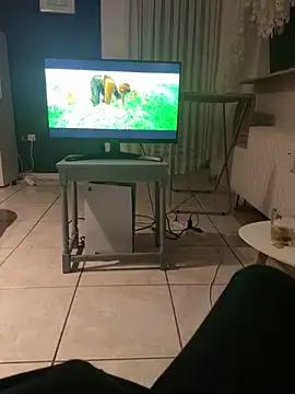 Snapshot of geilheit12 chatting on 12/18/25, 08:04 geilheit12 online show from 12/18/25, 08:04