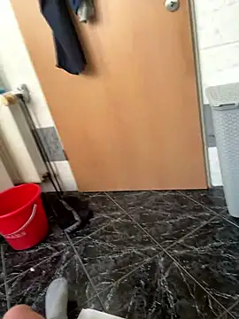 Snapshot of geilheit12 chatting on 01/15/26, 08:08 geilheit12 online show from 01/15/26, 08:08