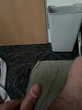 Snapshot of geilheit12 chatting on 02/04/26, 04:13 geilheit12 online show from 02/04/26, 04:13