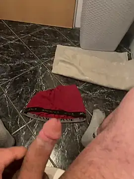 Snapshot of geilheit12 chatting on 02/13/26, 04:36 geilheit12 online show from 02/13/26, 04:36