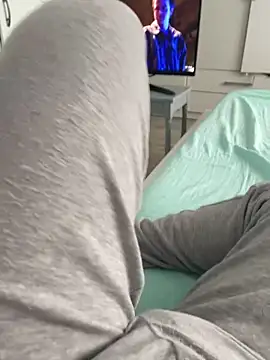 Snapshot of geilheit12 chatting on 02/17/26, 02:02 geilheit12 online show from 02/17/26, 02:02