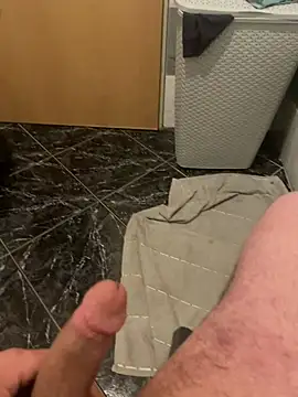 Snapshot of geilheit12 chatting on 02/21/26, 02:12 geilheit12 online show from 02/21/26, 02:12