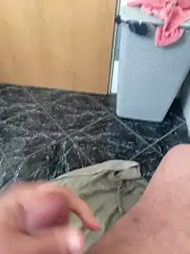 Snapshot of geilheit12 chatting on 04/01/26, 07:20 geilheit12 online show from 04/01/26, 07:20