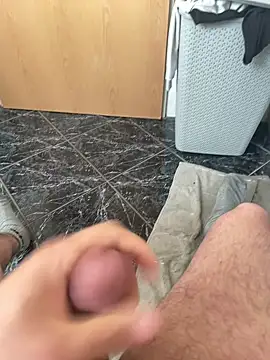 Snapshot of geilheit12 chatting on 04/02/26, 07:39 geilheit12 online show from 04/02/26, 07:39