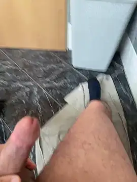 Snapshot of geilheit12 chatting on 04/04/26, 10:02 geilheit12 online show from 04/04/26, 10:02