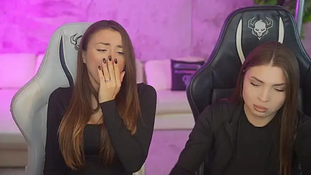 Luna secretgirl online show from 10/29/25, 08:05