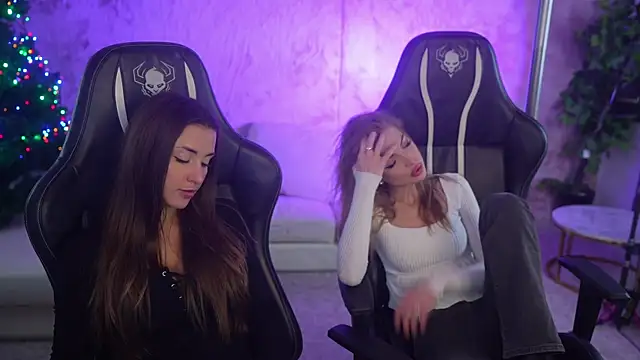 Snapshot of Luna_secretgirl chatting on 12/23/25, 08:23 Luna secretgirl online show from 12/23/25, 08:23