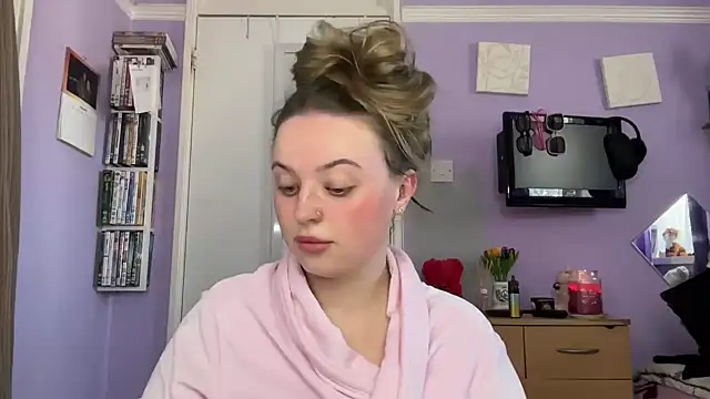 SexySashaxox online show from 10/25/25, 02:02