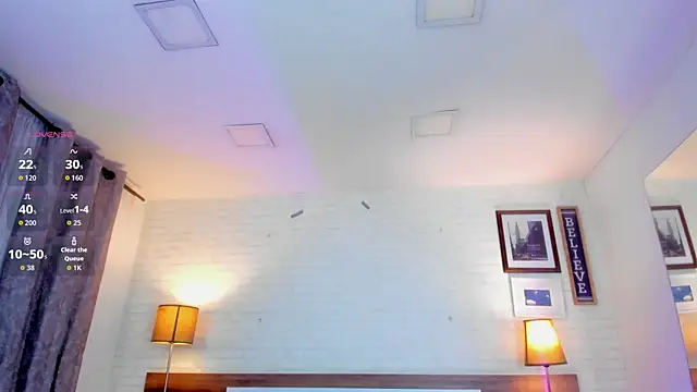 JenniferAuriston online show from 11/02/25, 10:45