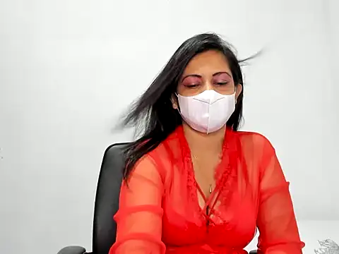 Crazy Cat1995 online show from 11/01/25, 04:31