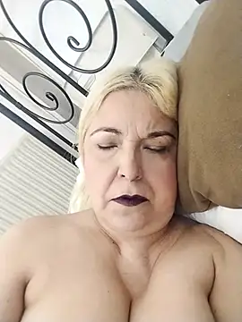 MarielaFerrer online show from 11/10/25, 12:37