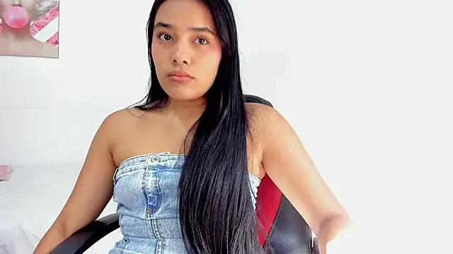valeria millers online show from 05/05/26, 02:25