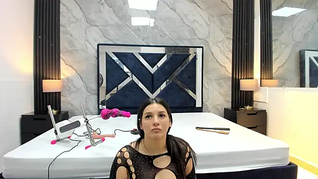 VioletRose as online show from 05/01/26, 08:24
