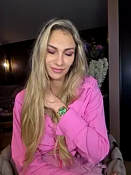 Snapshot of Melody1600 chatting on 02/10/26, 09:41 Melody1600 online show from 02/10/26, 09:41