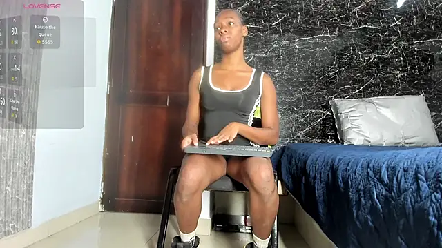 Kristel 05 online show from 10/28/25, 12:09